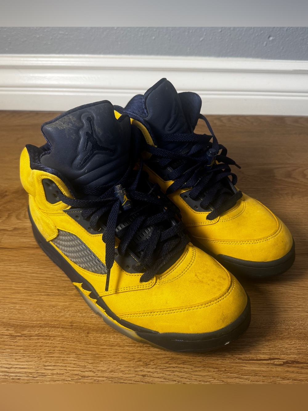 Men’s 2019 Nike Air Jordan 5 V Retro Michigan Yellow Size 9 CQ9541-704